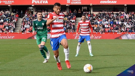 Luis Suárez, durante el Granada - Osasuna, vuelve a la Selección de Colombia (JOSÉ M. BALDOMERO) Luis Suárez, durante el Granada - Osasuna, vuelve a la Selección de Colombia (JOSÉ M. BALDOMERO)
