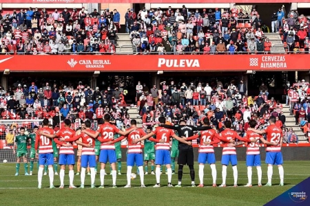 El Granada trabajará en el parón con el objetivo de resarcirse ante el Real Madrid de sus dos últimas malas imágenes (JOSÉ M. BALDOMERO) El Granada trabajará en el parón con el objetivo de resarcirse ante el Real Madrid de sus dos últimas malas imágenes (JOSÉ M. BALDOMERO)