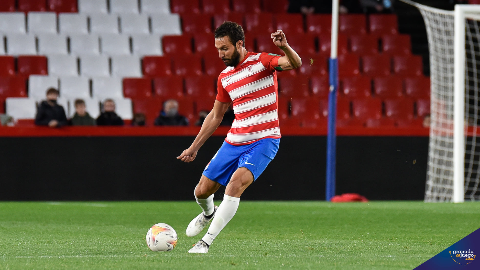 Germán Sánchez, durante un partido con el Granada esta temporada (JOSÉ M. BALDOMERO)
