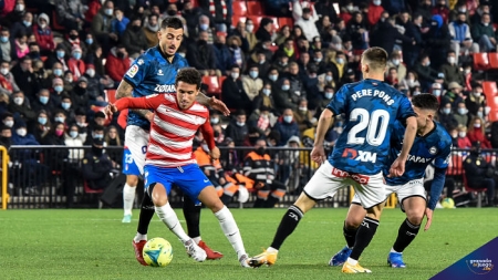 Imagen del Granada - Alavés de la primera vuelta (JOSÉ M. BALDOMERO) Imagen del Granada - Alavés de la primera vuelta (JOSÉ M. BALDOMERO)