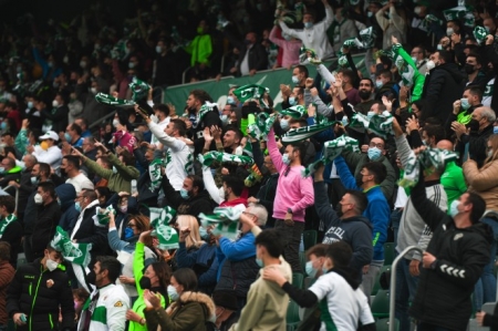 El Elche contará con representación franjiverde en las gradas de `Los Cármenes` (ELCHE CF)