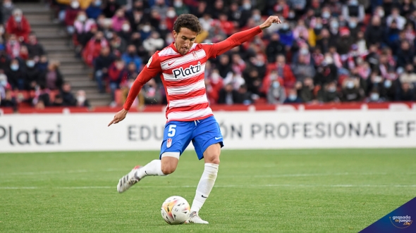 Milla, en un lance del partido ante el Rayo (JOSÉ M. BALDOMERO) Milla, en un lance del partido ante el Rayo (JOSÉ M. BALDOMERO)