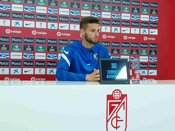 Domingos Duarte, en la rueda de prensa de este miércoles en la Ciudad Deportiva (FRAN CALVO) Domingos Duarte, en la rueda de prensa de este miércoles en la Ciudad Deportiva (FRAN CALVO)
