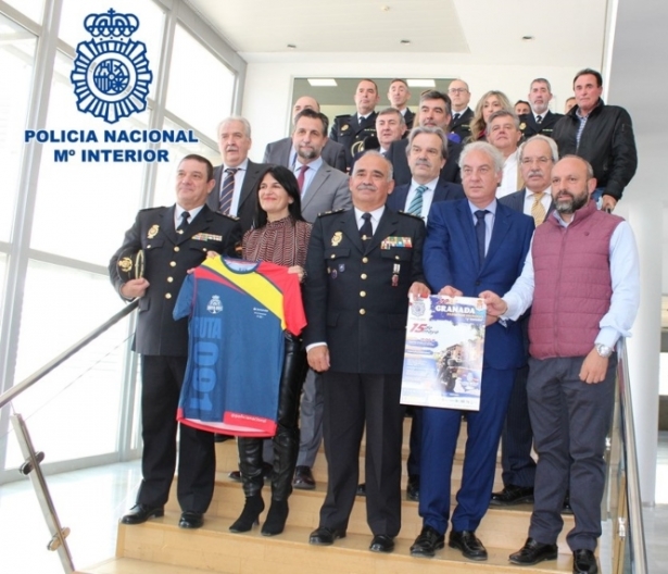 Presentación de la carrera solidaria “Ruta 091” (POLICÍA NACIONAL) Presentación de la carrera solidaria “Ruta 091” (POLICÍA NACIONAL)