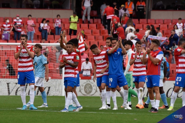 El Granada, tras empatar contra el Celta, continúa una jornada más a un punto de la salvación (JOSÉ M. BALDOMERO)