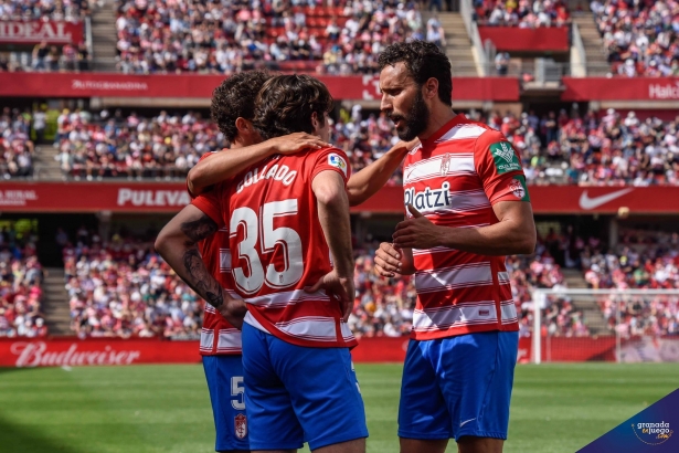 El Granada, tras empatar frente al Celta, afrontará el sábado una final en Mallorca (JOSÉ M. BALDOMERO)