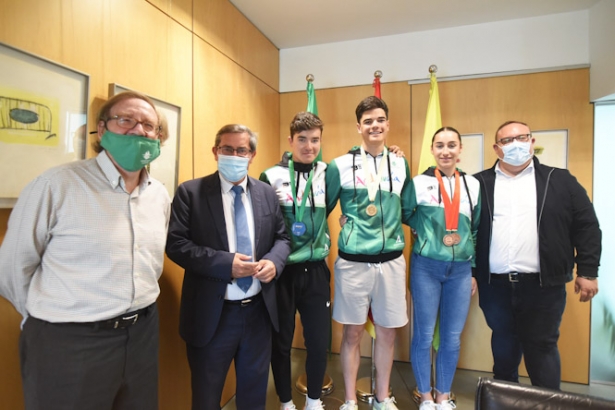 Recepción a los esquiadores de montaña (R. MARTÍNEZ/ DIPGRA)