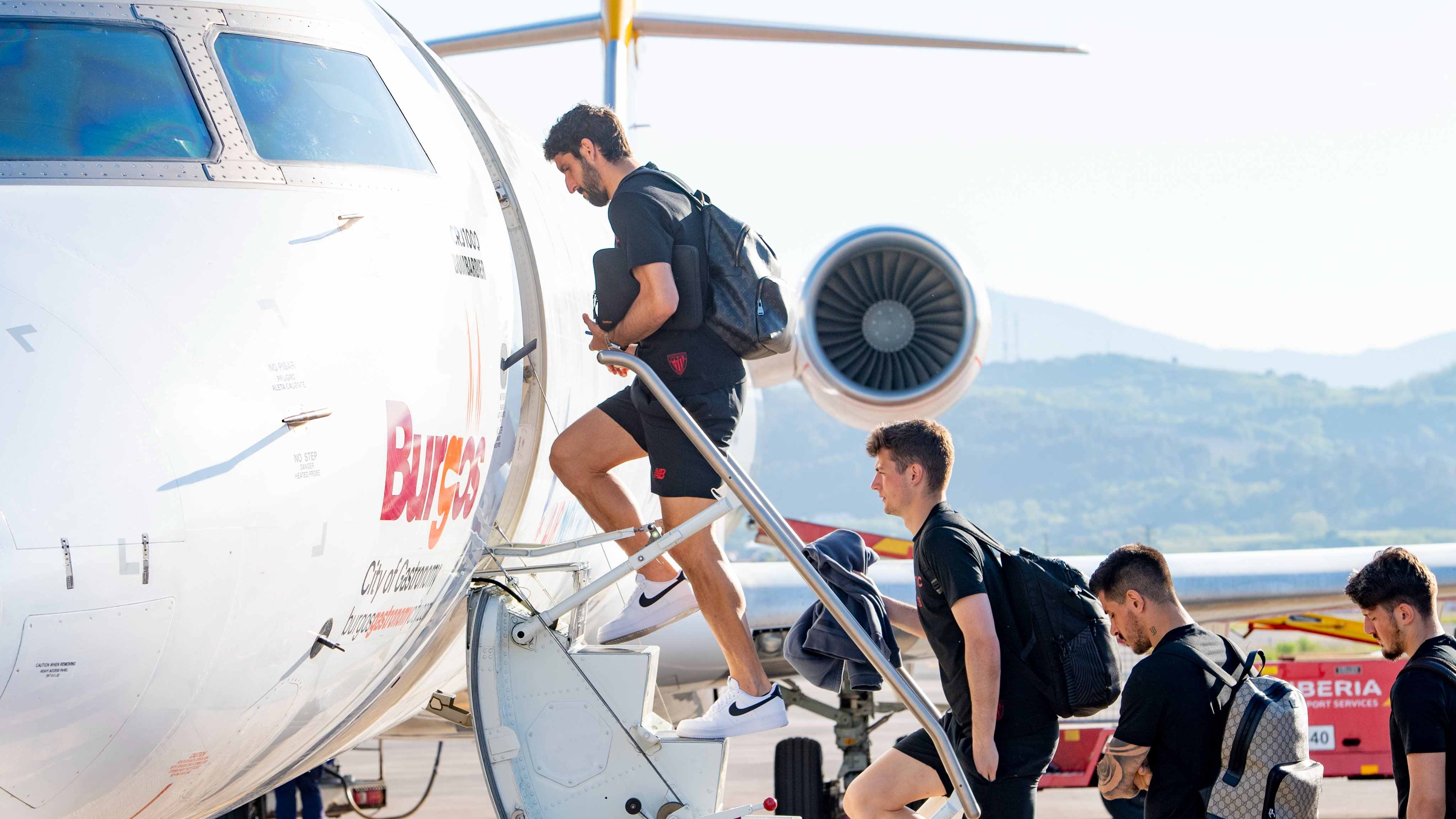 La expedición del Athletic ya está en Granada, con Raúl García entre sus integrantes (ATHLETIC CLUB)