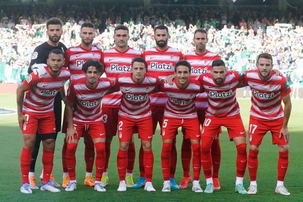 Once inicial del Granada en el Benito Villamarín (PEPE VILLOSLADA / GCF) Once inicial del Granada en el Benito Villamarín (PEPE VILLOSLADA / GCF)