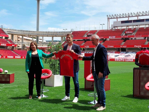 Patricia Rodríguez, Robert Moreno y Pep Boada, en la presentación del entrenador (FRAN CALVO) Patricia Rodríguez, Robert Moreno y Pep Boada, en la presentación del entrenador (FRAN CALVO)