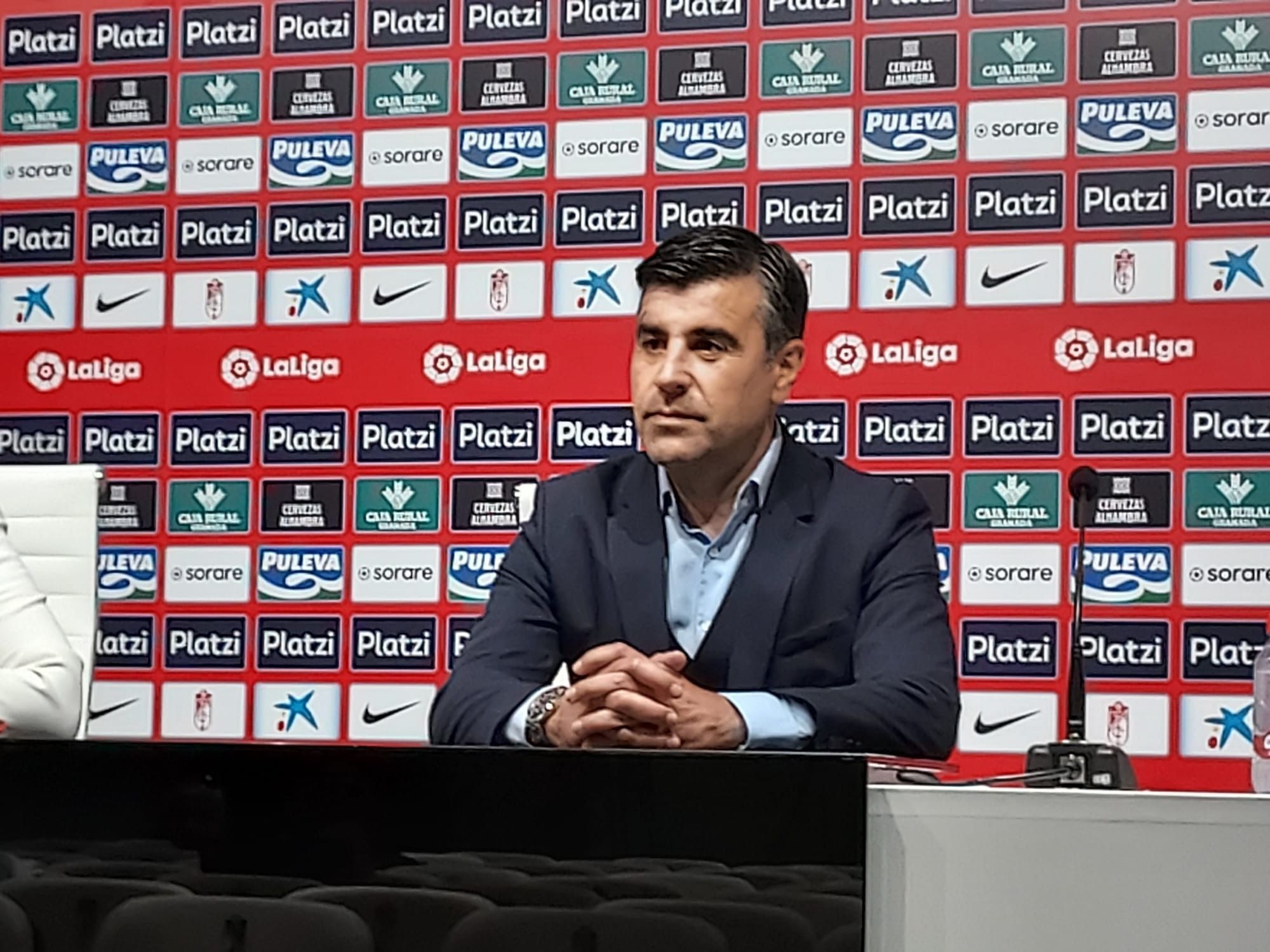 Nico Rodríguez, nuevo director deportivo del Granada, en la rueda de prensa de su presentación (FRAN CALVO)