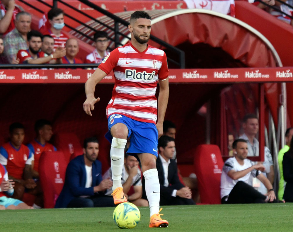 Domingos Duarte en el último encuentro con la camiseta del Granada CF (JOSÉ M. BALDOMERO)