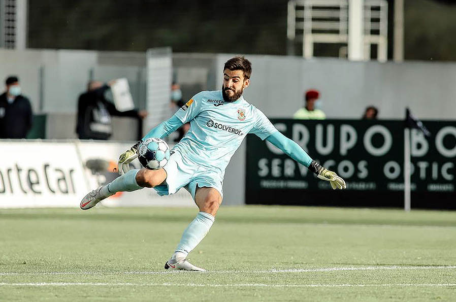 André Ferreira, nuevo portero del Granada, en un partido con el Paços Ferreira (PAÇOS FERREIRA)