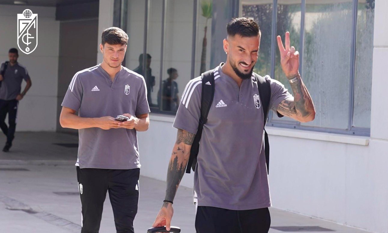 Cabaco y Miguel Rubio, a la salida de la Ciudad Deportiva este sábado (PEPE VILLOSLADA / GCF)
