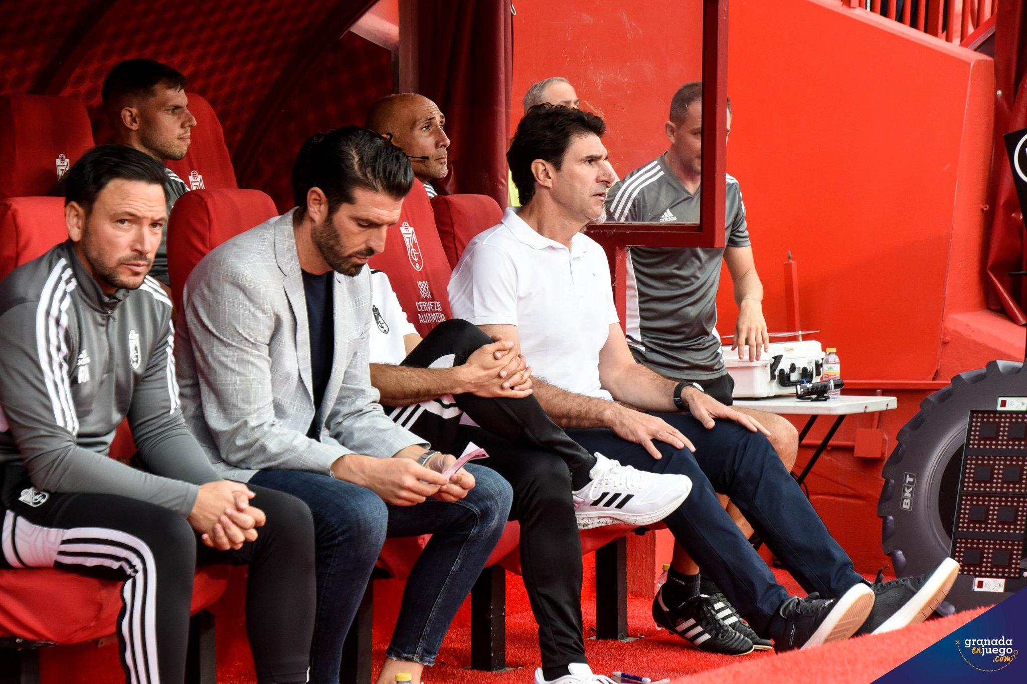 Karanka podría afrontar un ultimátum en `El Toralín` (JOSÉ M. BALDOMERO)