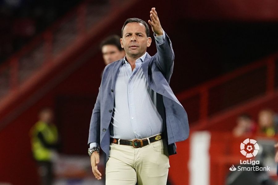 Javi Calleja, durante el partido del `Nuevo Los Cármenes` (LALIGA)