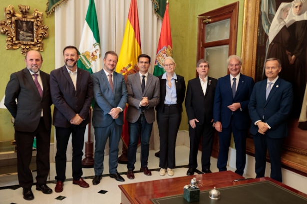 Imagen del recibimiento (JAVIER ALGARRA/ AYUNTAMIENTO)