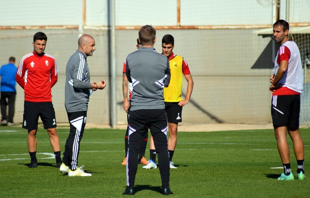 Paco López completó su segundo entrenamiento con el Granada (JAVIER PALMA) Paco López completó su segundo entrenamiento con el Granada (JAVIER PALMA)