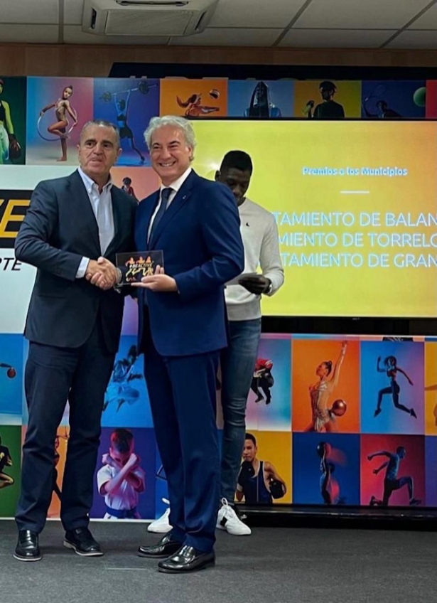 Entrega del premio (AYTO. GRANADA) Entrega del premio (AYTO. GRANADA)