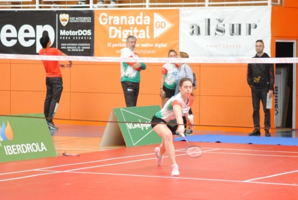 Imagen de un partido anterior (BÁDMINTON GRANADA) Imagen de un partido anterior (BÁDMINTON GRANADA)