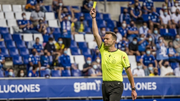 López Toca dirigirá el partido del Granada frente al líder Alavés López Toca dirigirá el partido del Granada frente al líder Alavés