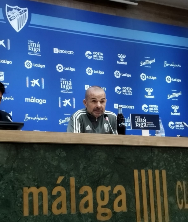 Paco López, en la sala de prensa de `La Rosaleda` (FRAN CALVO) Paco López, en la sala de prensa de `La Rosaleda` (FRAN CALVO)