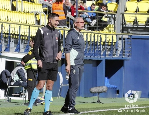 Miguel Álvarez, durante el Villarreal B - Granada (LALIGA) Miguel Álvarez, durante el Villarreal B - Granada (LALIGA)