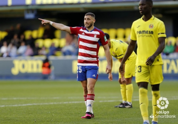 Weissman, durante el partido ante el Villarreal B (LALIGA) Weissman, durante el partido ante el Villarreal B (LALIGA)