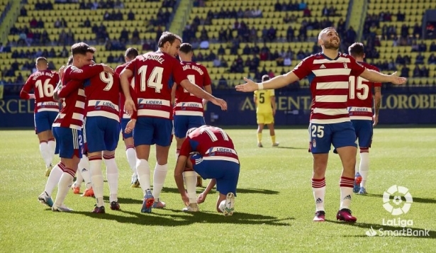 La victoria en Villarreal le permite al Granada engancharse a la pelea por el ascenso directo (LALIGA) La victoria en Villarreal le permite al Granada engancharse a la pelea por el ascenso directo (LALIGA)
