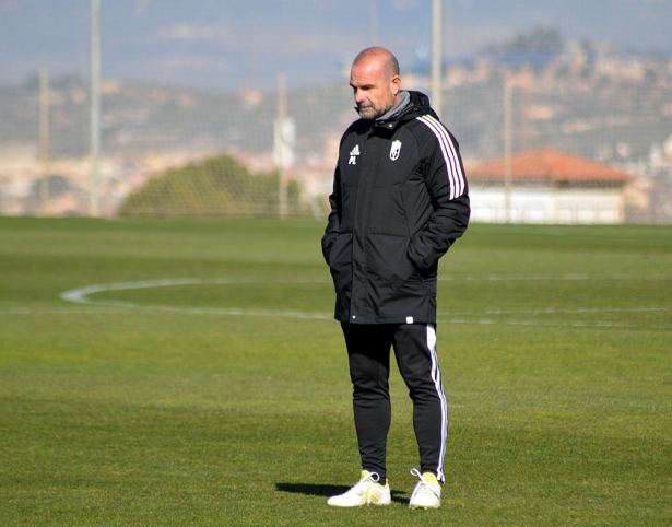 Paco López, en el entrenamiento de este viernes en la Ciudad Deportiva (JAVIER PALMA) Paco López, en el entrenamiento de este viernes en la Ciudad Deportiva (JAVIER PALMA)