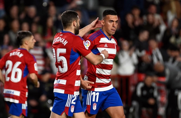 El Granada CF está a diez partidos de volver a Primera División (JOSÉ M. BALDOMERO)