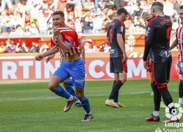 El Granada no pudo sacar nada en El Molinón El Granada no pudo sacar nada en El Molinón