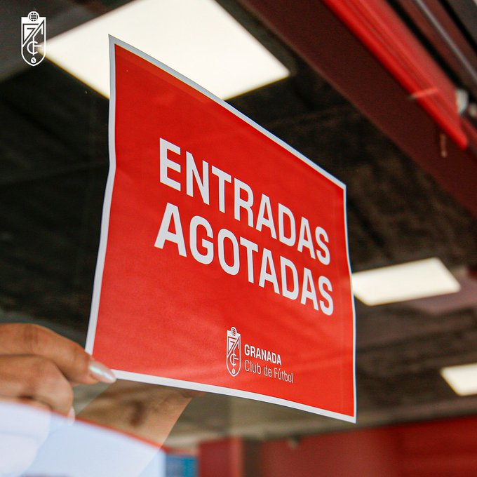 Entradas agotadas en Los Cármenes (@GranadaCF)