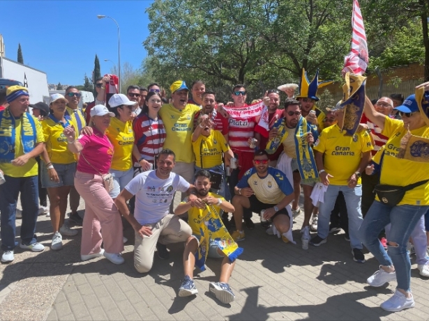 Aficionados del Granada CF y la UD Las Palmas (LALIGA) Aficionados del Granada CF y la UD Las Palmas (LALIGA)