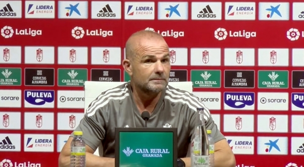 Paco López, en rueda de prensa Paco López, en rueda de prensa