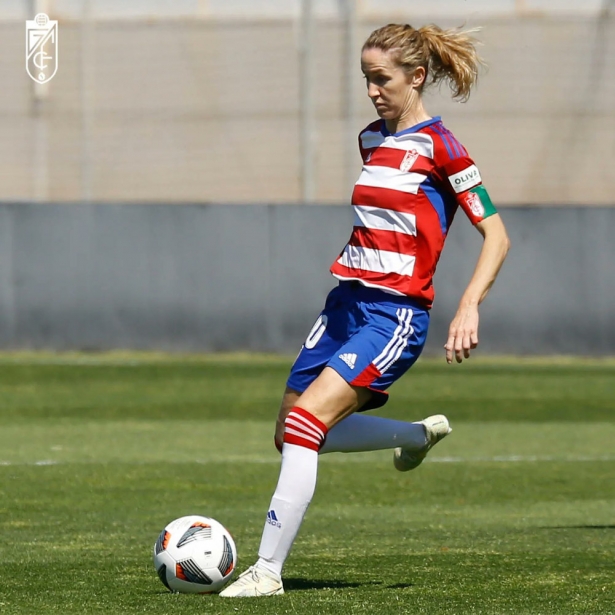 La capitana del Granada Femenino, Lauri (GRANADA CF FEMENINO) La capitana del Granada Femenino, Lauri (GRANADA CF FEMENINO)