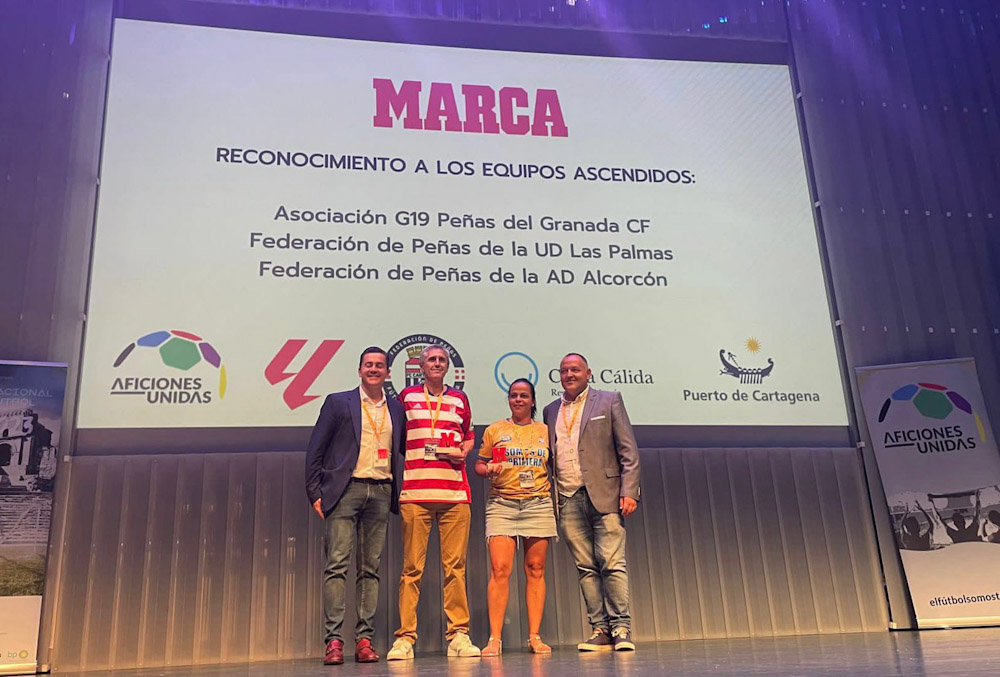 Reconocimiento a los equipos ascendidos en el congreso de peñas