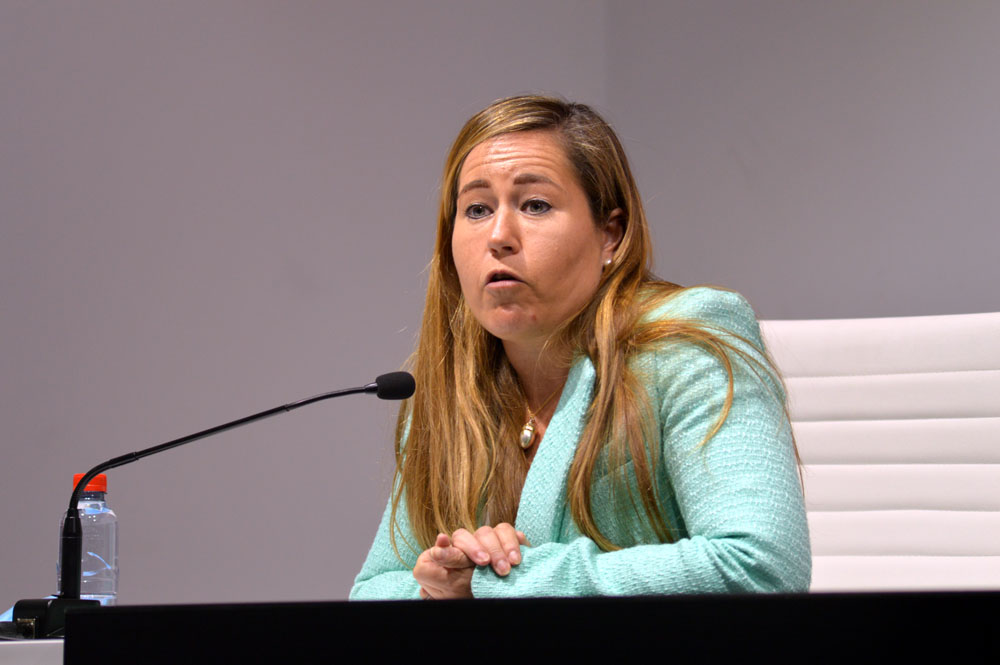 Patricia Rodríguez en una rueda de prensa durante su etapa en el Granada CF(J. PALMA)