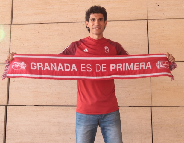 Jesús Vallejo a su llegada a Granada (GRANADA CF) Jesús Vallejo a su llegada a Granada (GRANADA CF)