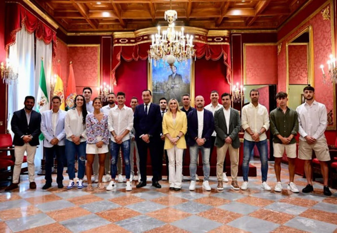 Recibimiento a los tres principales equipos del Granada CF (AYUNTAMIENTO DE GRANADA)