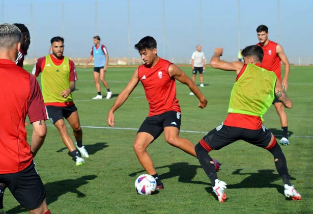 Entrenamiento del Granada CF (J. PALMA)
