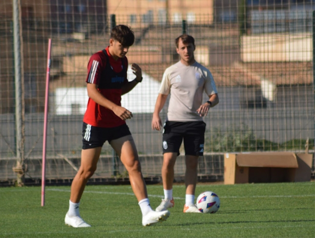Gonzalo Villar durante el entrenamiento (J. PALMA)
