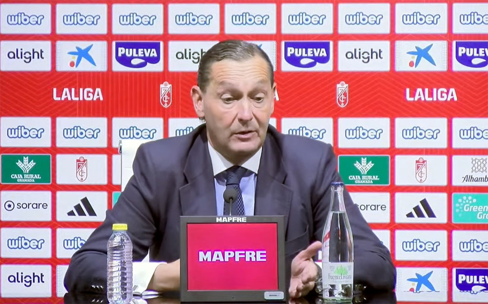 Alfredo García Amado, director general del Granada CF, durante la rueda de prensa (GCF)