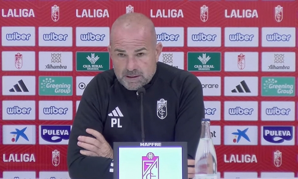 Paco López en un momento de la rueda de prensa previa al encuentro de Copa del Rey (GRANADA CF) Paco López en un momento de la rueda de prensa previa al encuentro de Copa del Rey (GRANADA CF)