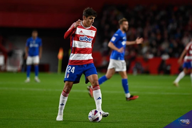 Gonzalo Villar durante el partido ante el Getafe CF (JOSÉ M. BALDOMERO) Gonzalo Villar durante el partido ante el Getafe CF (JOSÉ M. BALDOMERO)