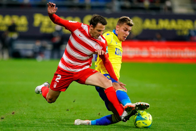 Partido entre Cádiz y Granada CF de la pasada temporada (GRANADA CF)
