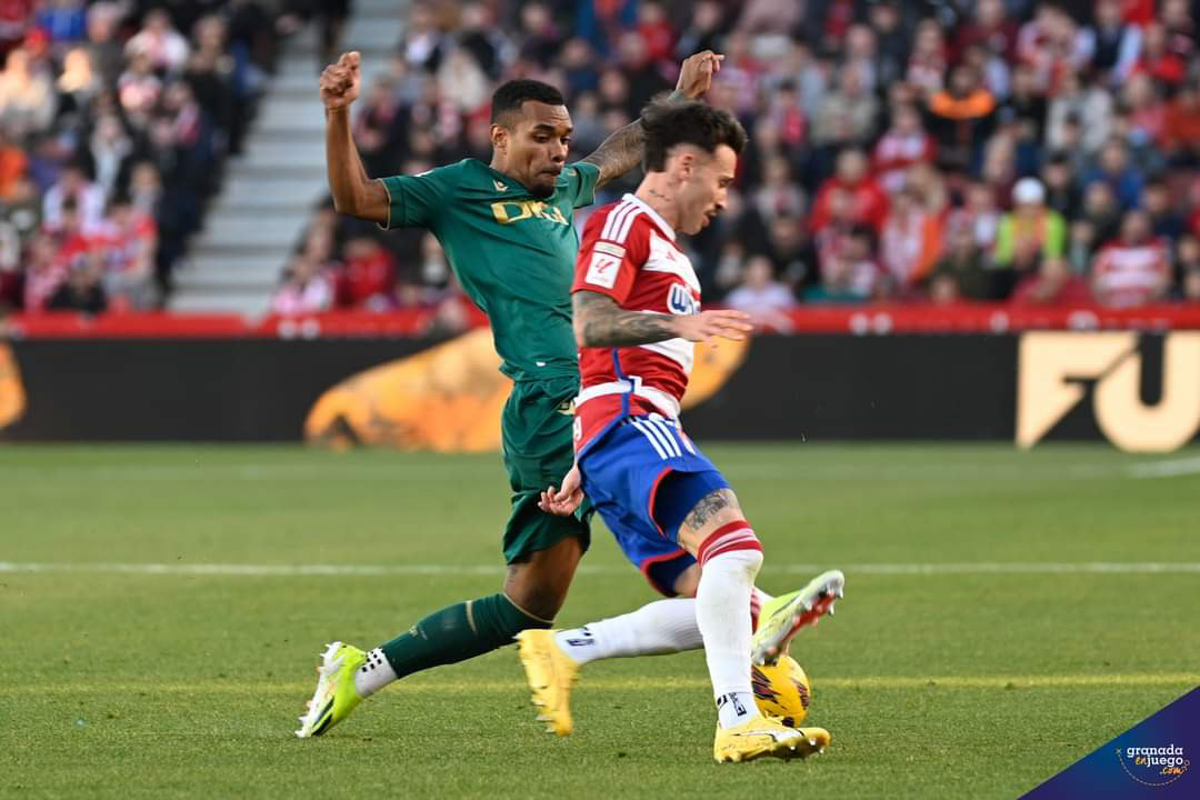 Ricard Sánchez durante el partido ante el Cádiz (JOSÉ M. BALDOMERO)