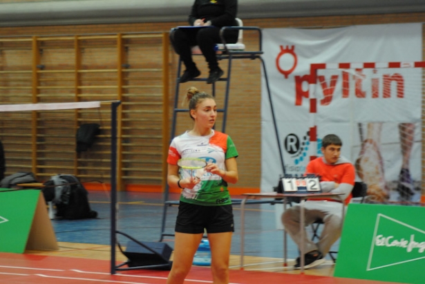 Imagen de uno de los partidos (BADMINTON GRANADA)
