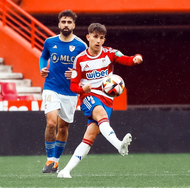 Juanma da un pase (GRANADA CF ) Juanma da un pase (GRANADA CF )