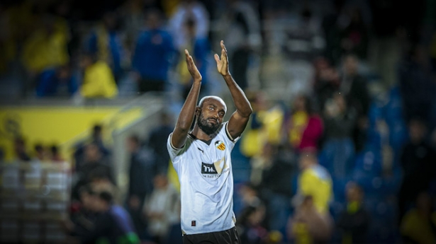 Dimitri Foulquier vuelve a `Los Cármenes` (VALENCIA CF)